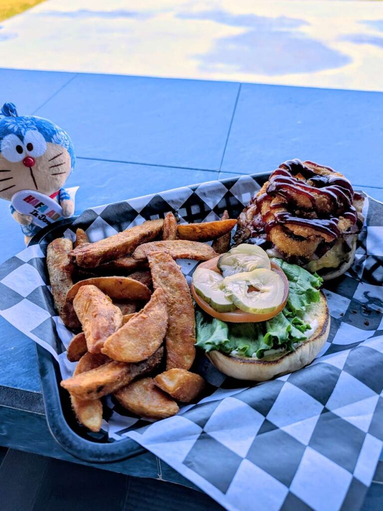 グアム ジェフズパイレーツコーブ テキサスBBQバーガー