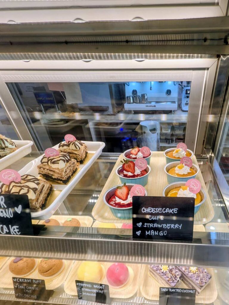 グアム Guam Sweet Spot チーズケーキカップ いちご マンゴー