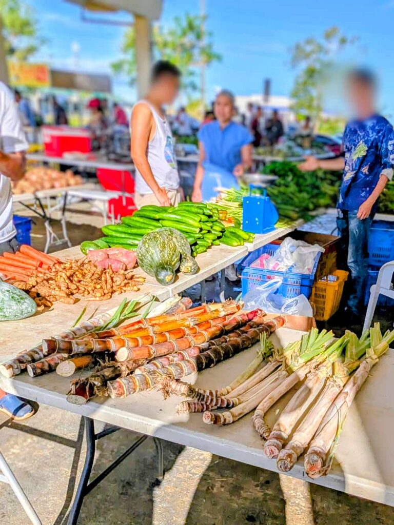 グアム デデドの朝市 野菜売り場