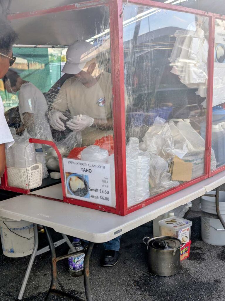 グアム デデドの朝市 TAHO 豆腐スイーツ屋台