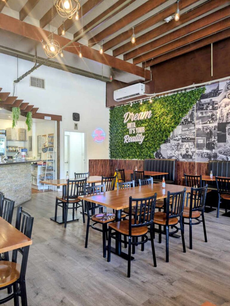 グアム マナンピカ 店内