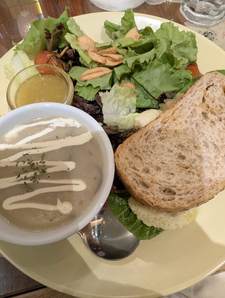 Cafe Mary Grace03